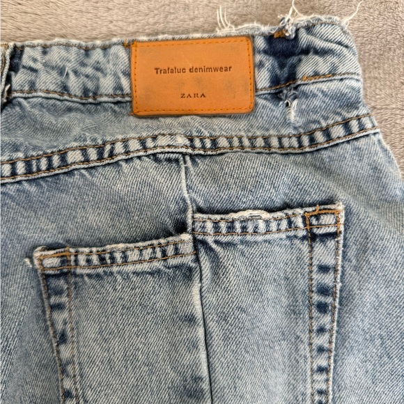 Zara Light Blue Denim Jeans - Picture 5 of 5